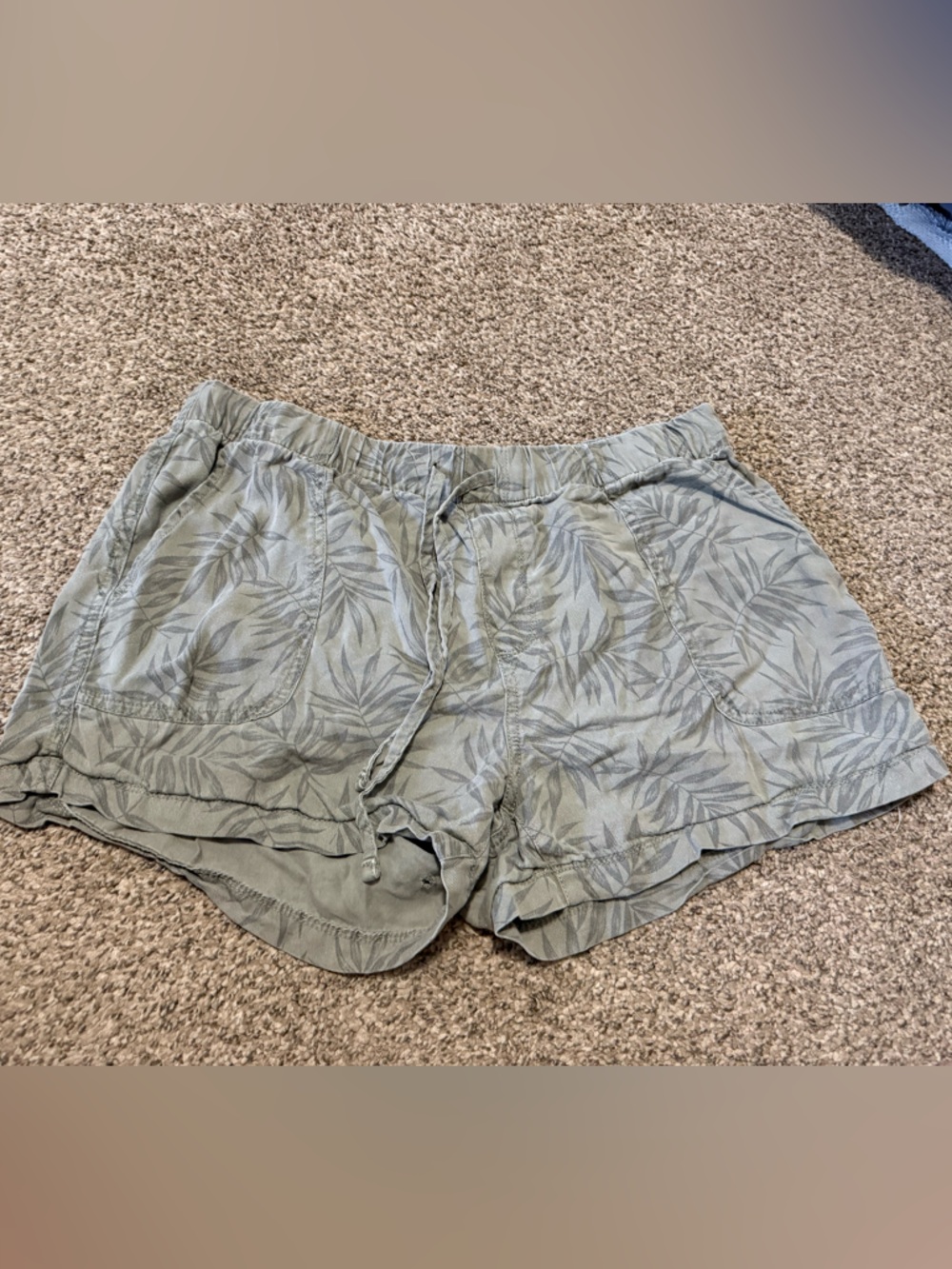 GAP Olive Green Elastic-Waist Casual Shorts